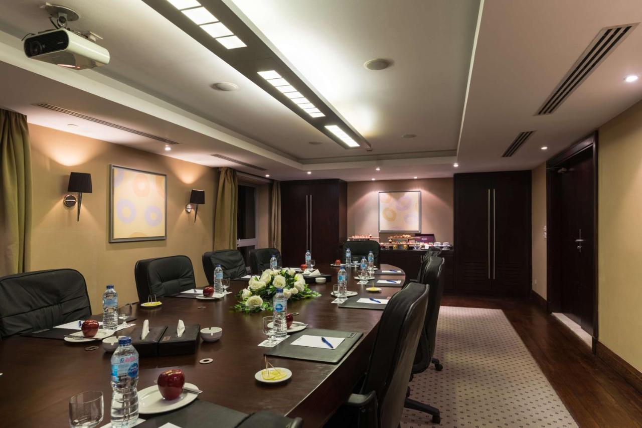 Radisson blu Heliopolis meetingroom